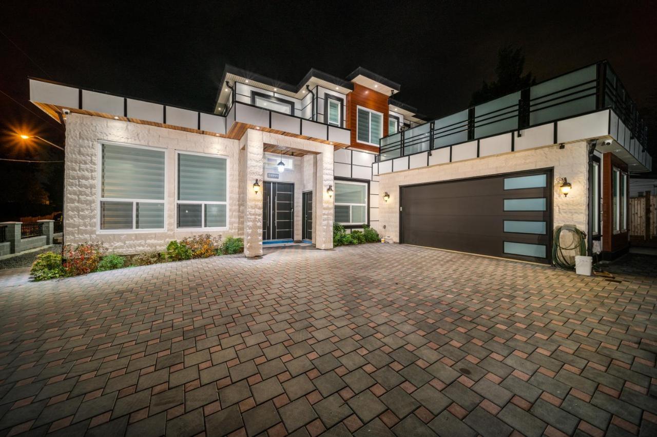 Sun Suite Surrey Dış mekan fotoğraf