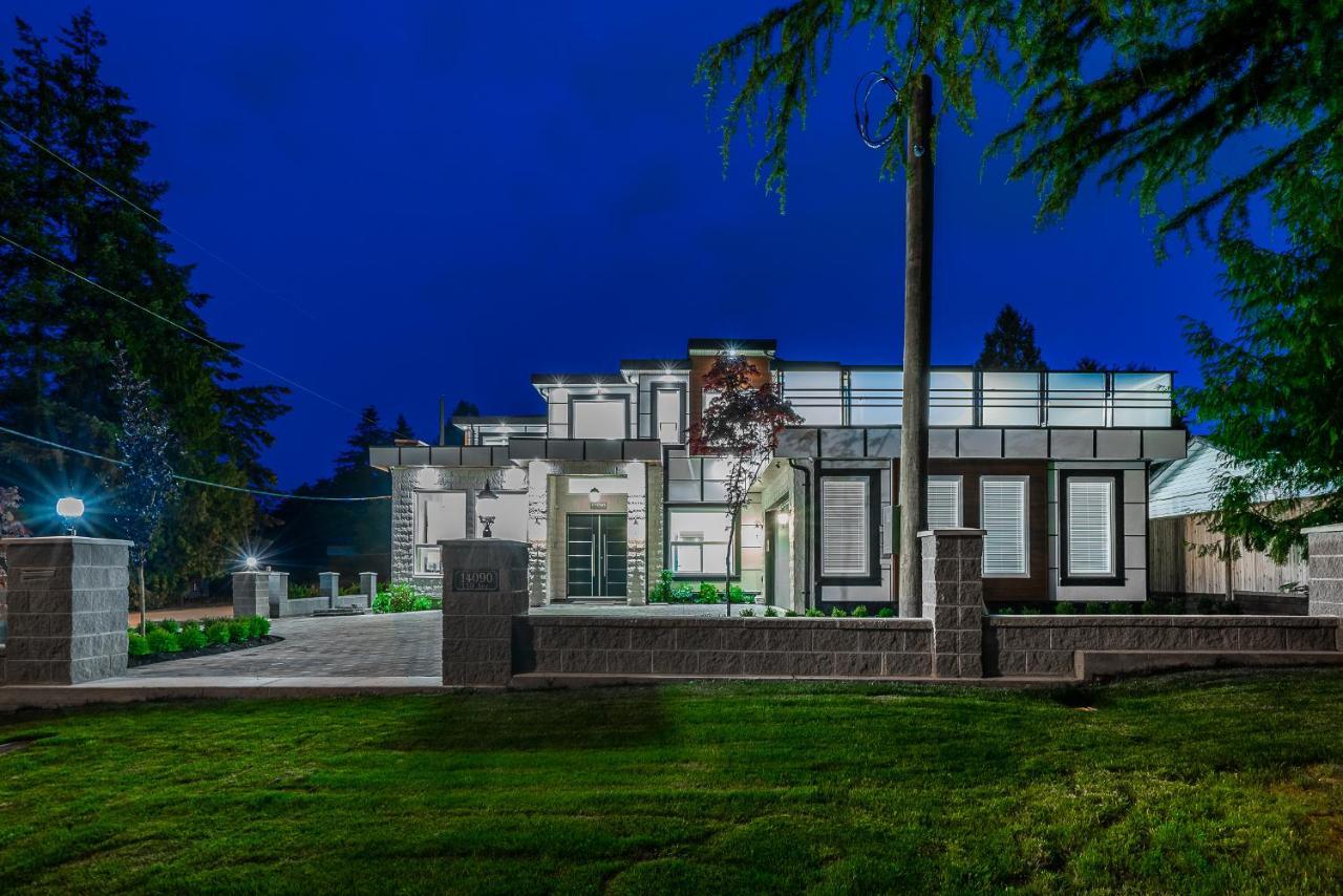 Sun Suite Surrey Dış mekan fotoğraf