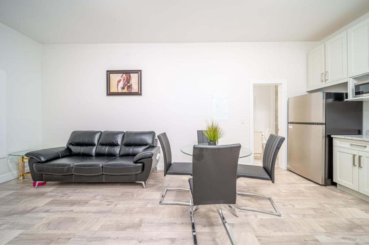 Sun Suite Surrey Dış mekan fotoğraf