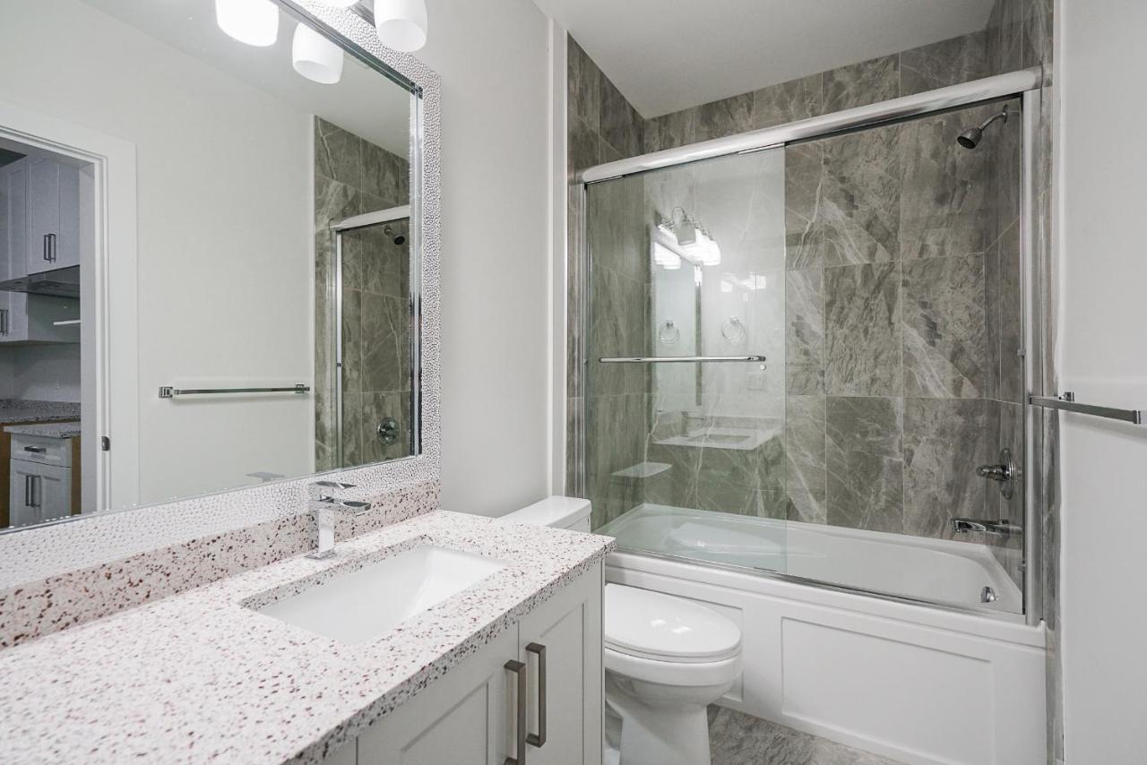 Sun Suite Surrey Dış mekan fotoğraf