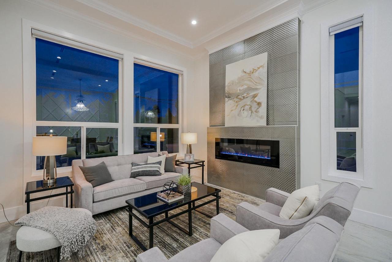 Sun Suite Surrey Dış mekan fotoğraf