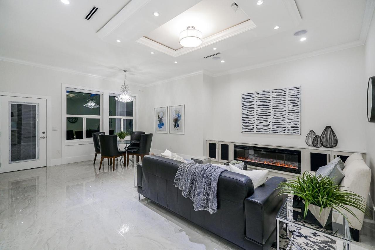 Sun Suite Surrey Dış mekan fotoğraf