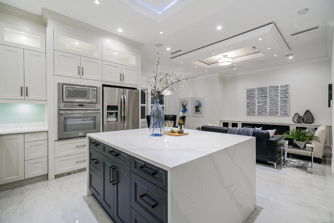 Sun Suite Surrey Dış mekan fotoğraf