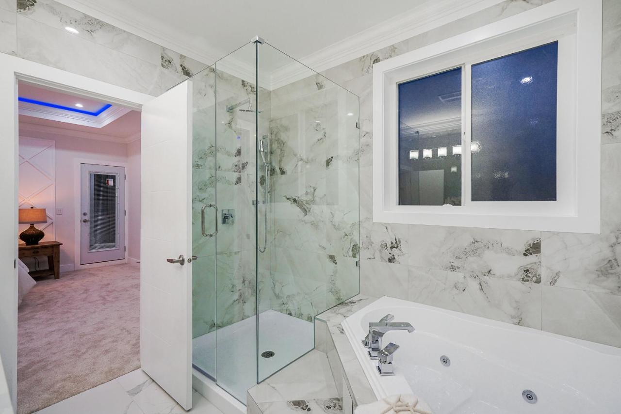 Sun Suite Surrey Dış mekan fotoğraf