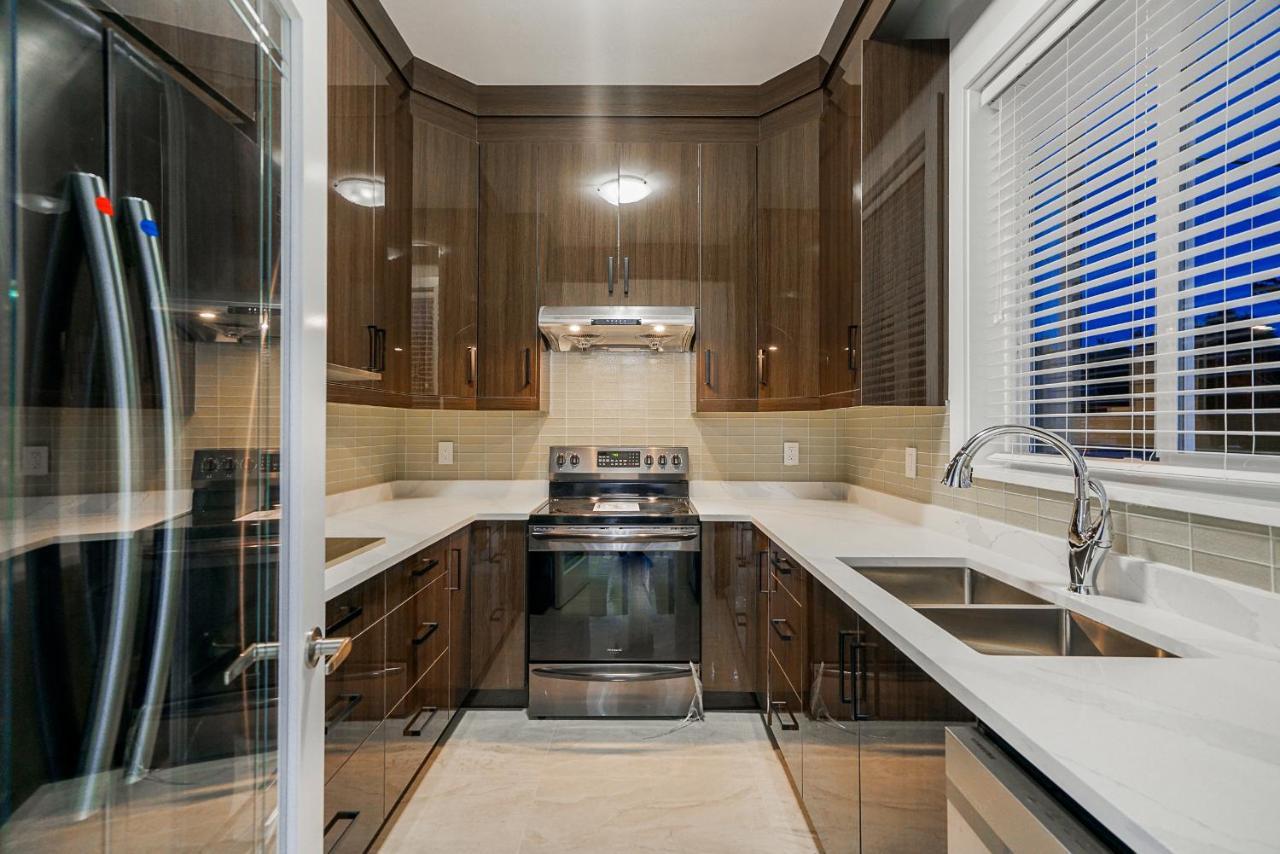 Sun Suite Surrey Dış mekan fotoğraf